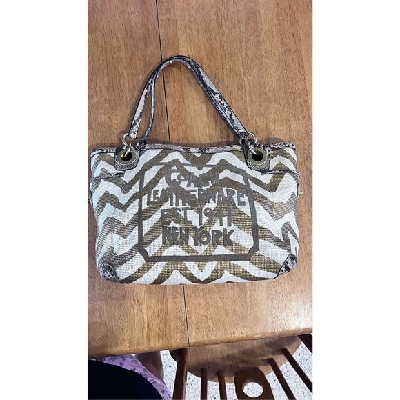 COACH GOLD IVORY ZEBRA RAFFIA STRAW TOTE SHOULDER BAG LIMITED EDITION - Picture 1 of 12